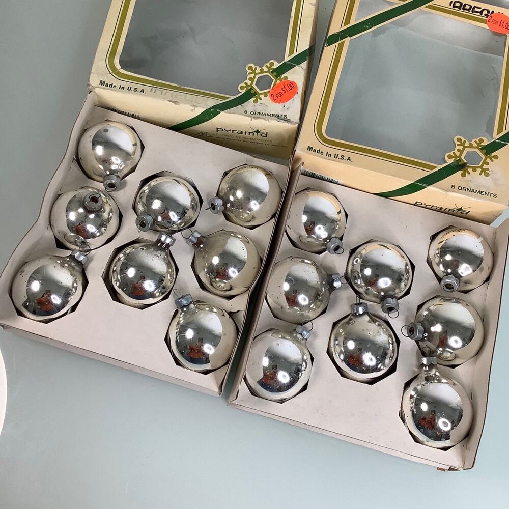 Vintage 16 Pyramid Silver Glass Balls Christmas Ornaments 2” USA - Picture 5 of 9